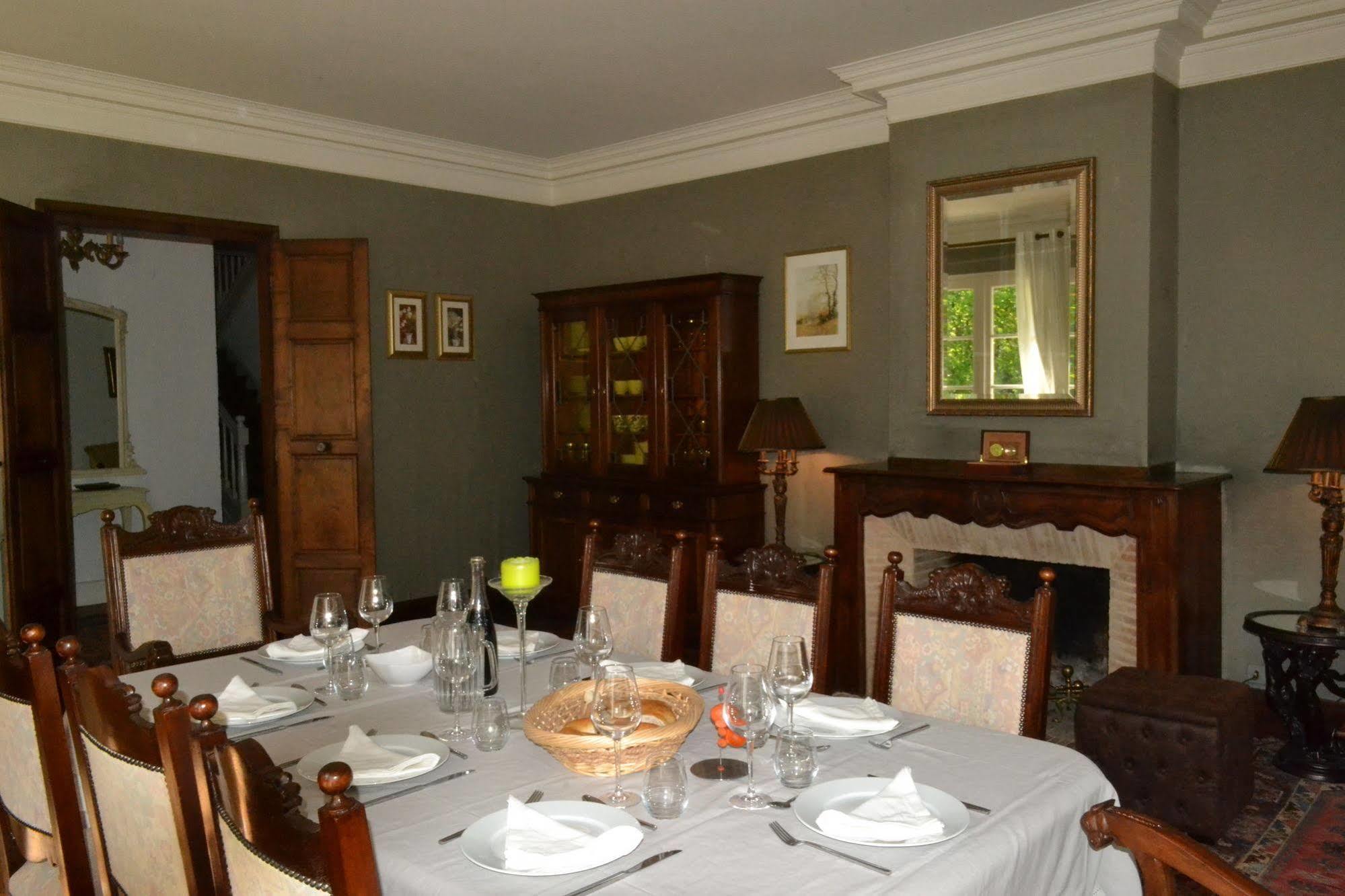Chambres D'Hotes Domaine Du Hameau Baylesse Saint-Jean-d'Aigues-Vives Екстериор снимка